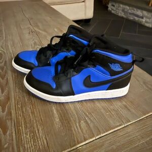 Jordan Kids Black and Blue Sneakers